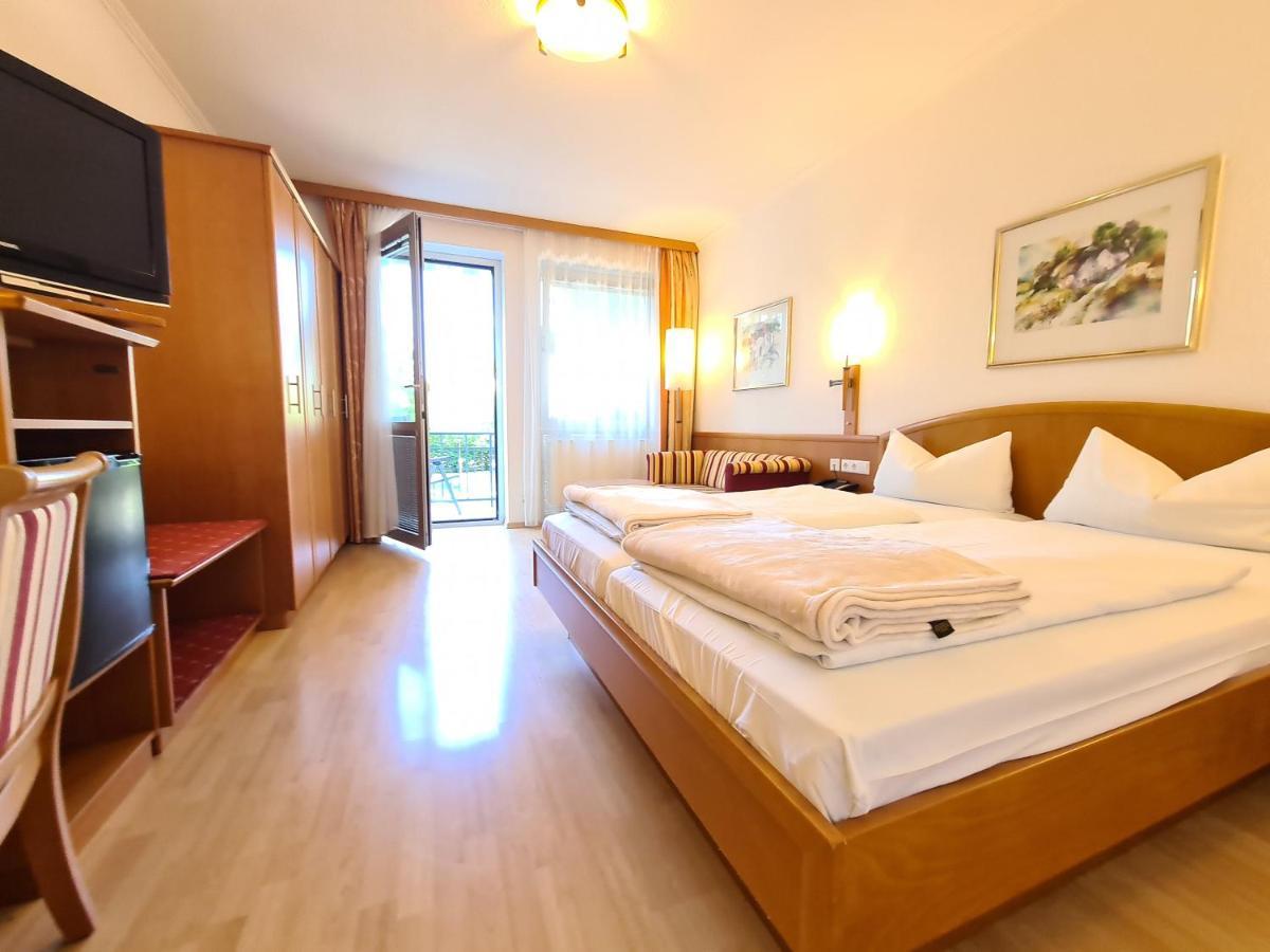 Thermenhotel Tannenhof - Ihr Wohlfuehl-Hotel Bad Füssing Esterno foto