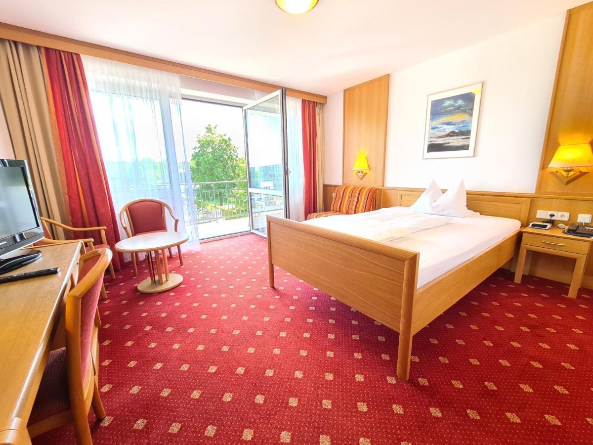 Thermenhotel Tannenhof - Ihr Wohlfuehl-Hotel Bad Füssing Esterno foto