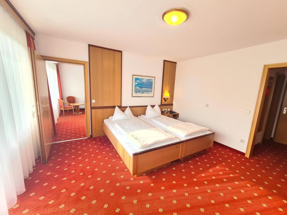 Thermenhotel Tannenhof - Ihr Wohlfuehl-Hotel Bad Füssing Esterno foto