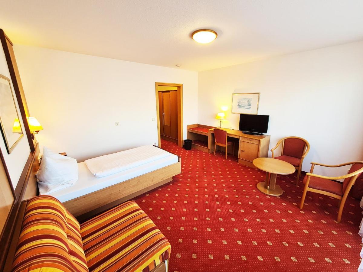 Thermenhotel Tannenhof - Ihr Wohlfuehl-Hotel Bad Füssing Esterno foto